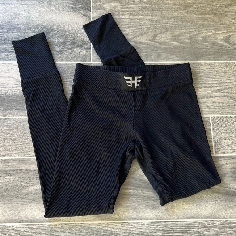 Heroine Sport black leggings